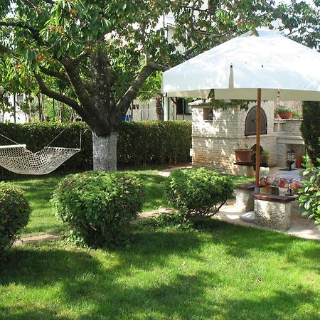 Apartmani Villa Otilija Пореч Экстерьер фото