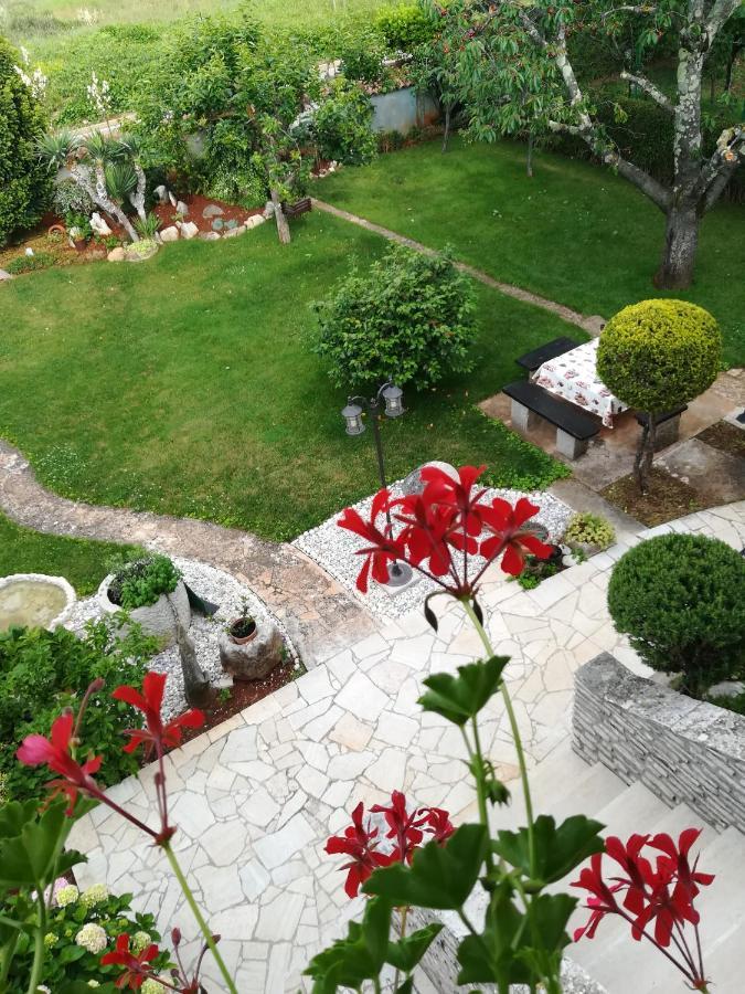 Apartmani Villa Otilija Пореч Экстерьер фото