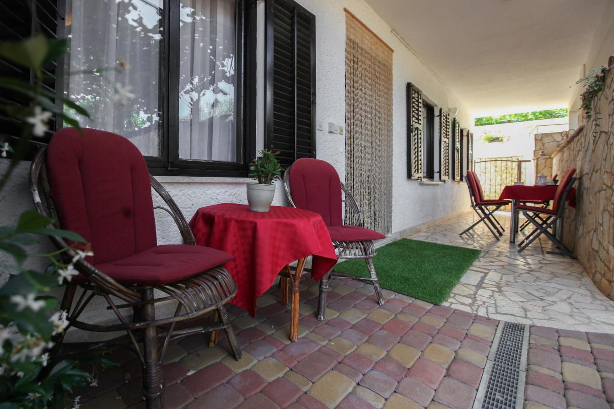 Apartmani Villa Otilija Пореч Экстерьер фото