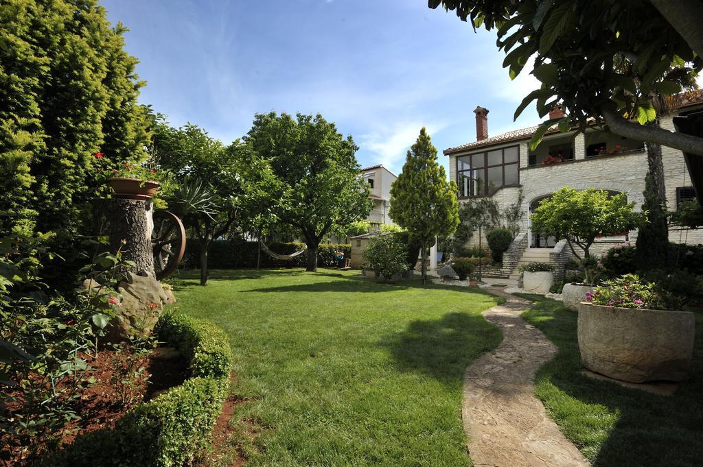 Apartmani Villa Otilija Пореч Экстерьер фото