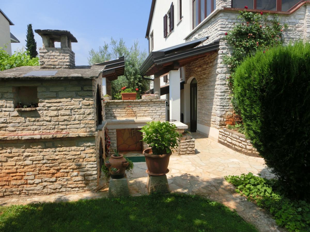 Apartmani Villa Otilija Пореч Экстерьер фото