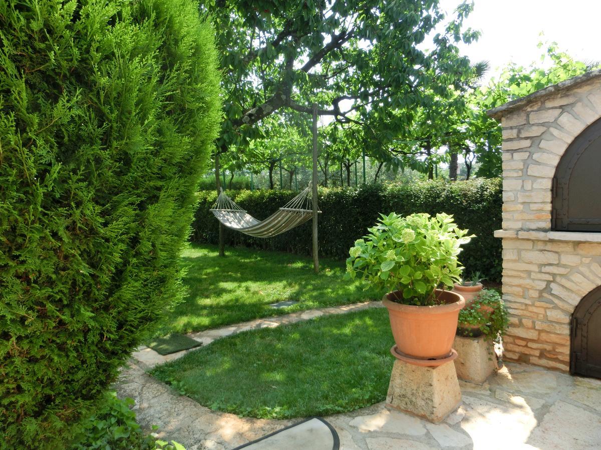 Apartmani Villa Otilija Пореч Экстерьер фото