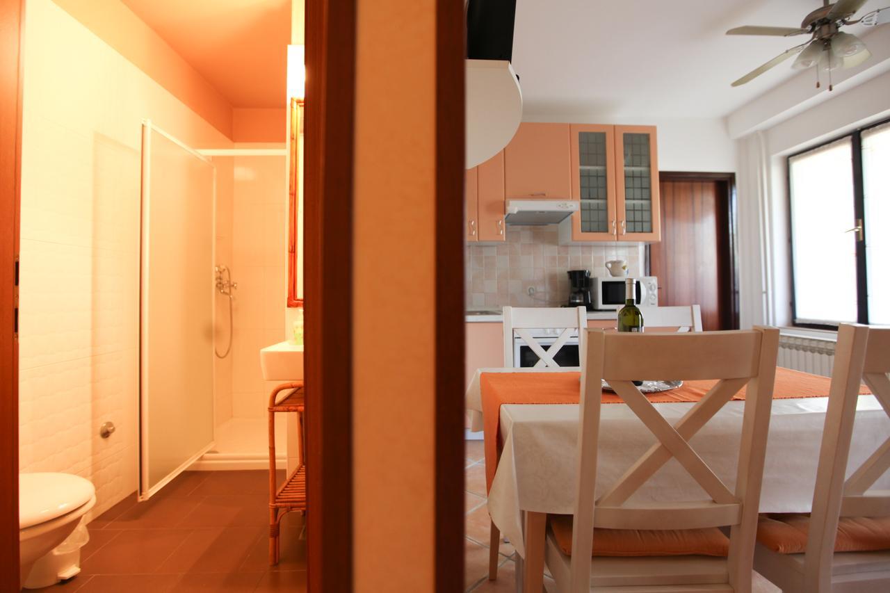 Apartmani Villa Otilija Пореч Экстерьер фото