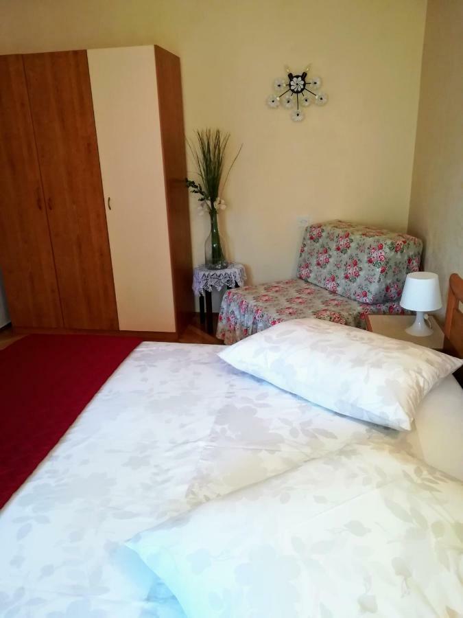 Apartmani Villa Otilija Пореч Экстерьер фото
